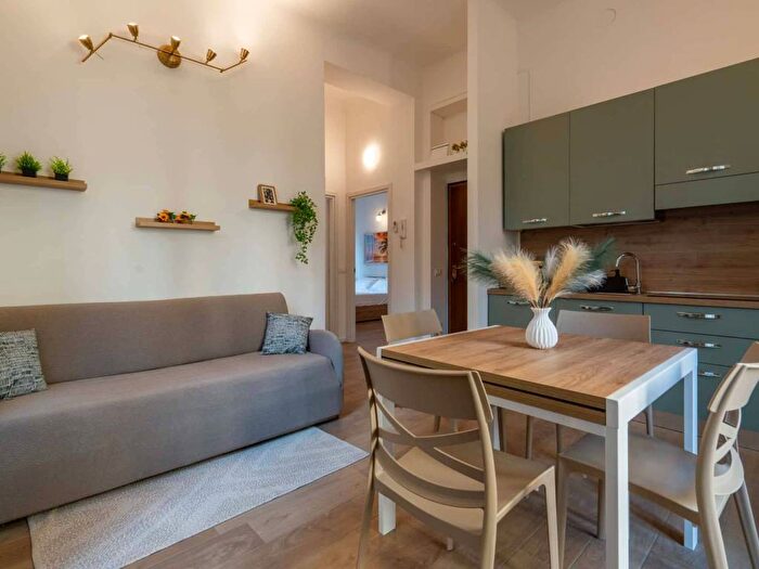 Appartamento trilocale in affitto in Via Giovanni Pascoli, Città Studi, Milano