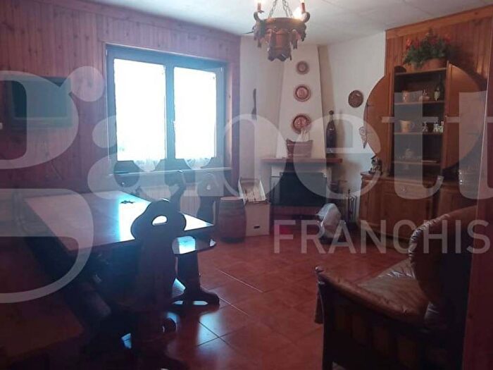 Appartamento trilocale in affitto in Viale dei Tigli, Centro, Roccaraso