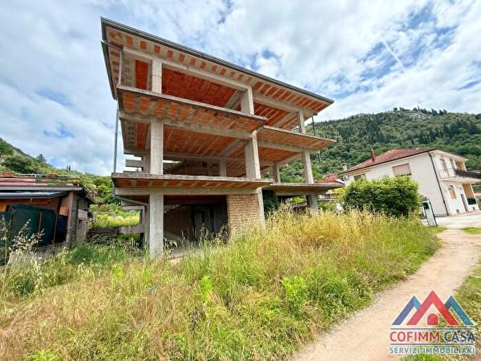 Casa in vendita in Via Spinelle, Sora