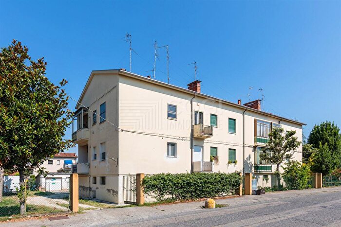 Appartamento trilocale in vendita in Via Madonna della Salute, Solarolo