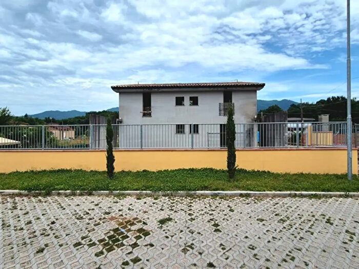 Casa con 5 locali in vendita in delle Ville, Capannori