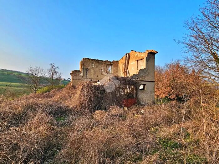 Casa quadrilocale in vendita in Via Tassinara, Saludecio