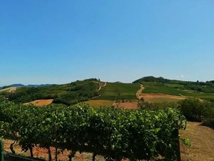 Casa quadrilocale in vendita in Berzano Di Tortona