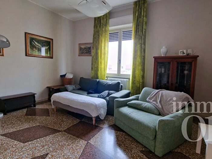 Appartamento con 7 locali in vendita in Via Grande, Livorno