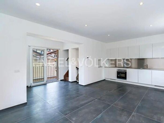 Appartamento bilocale in vendita in Corso Giacomo Matteotti, Lecco