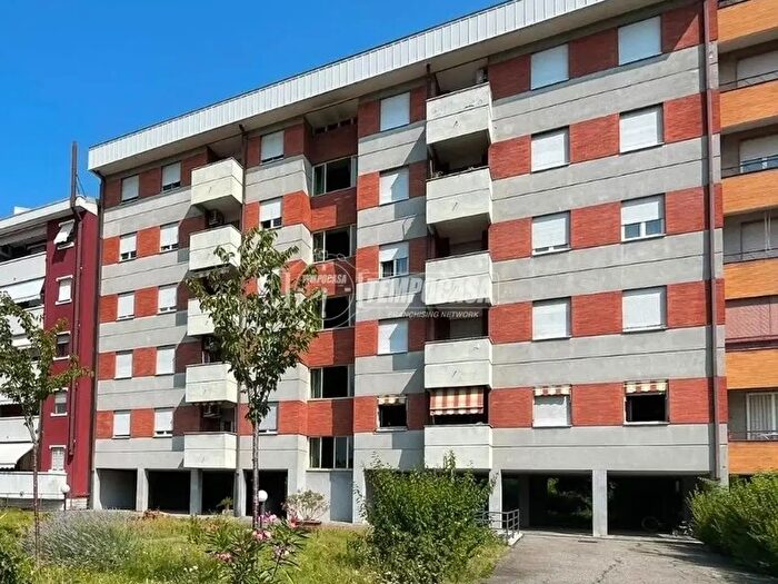 Appartamento quadrilocale in vendita in Via Don Lorenzo Perosi, Paderno Dugnano