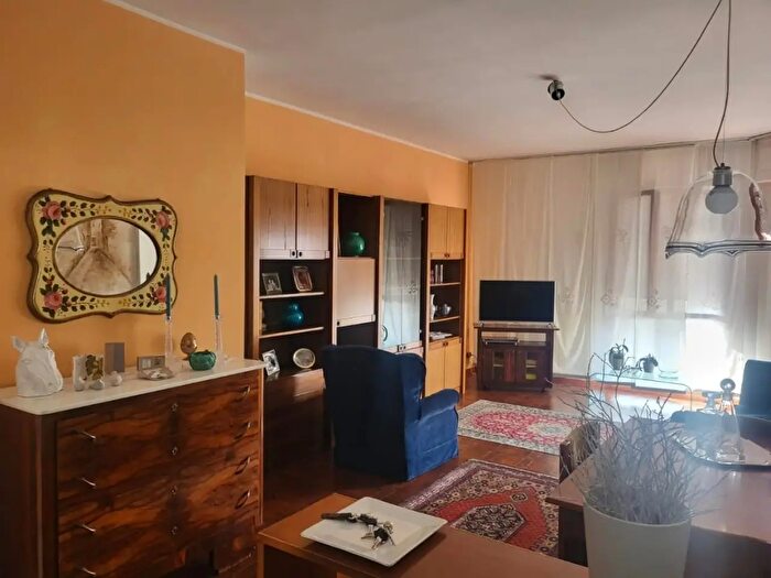Appartamento con 5 locali in vendita in Carrara