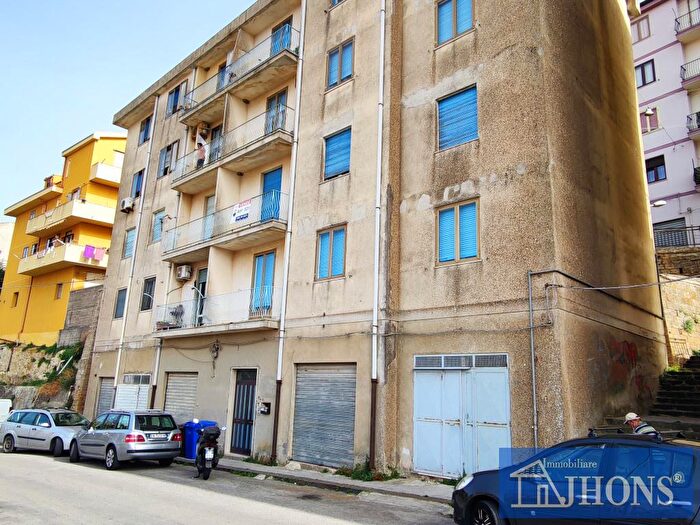 Appartamento in vendita in Via della Rinascita, Enna