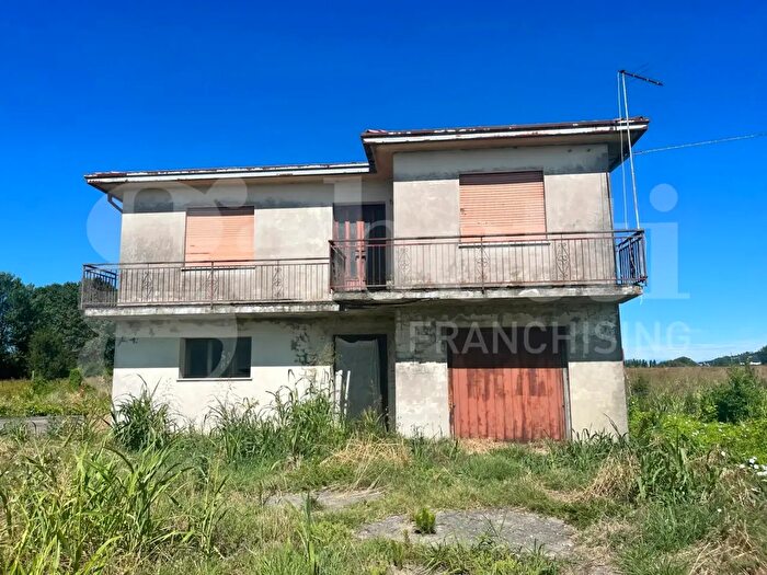 Casa con 7 locali in vendita in Via Cortona, Este