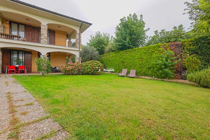 Appartamento con 5 locali in vendita in Via Monte Pasubio, Calvagese Della Riviera