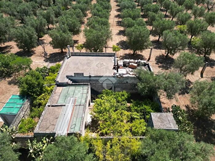Casa trilocale in vendita in Contrada Sant'Angeli, Oria