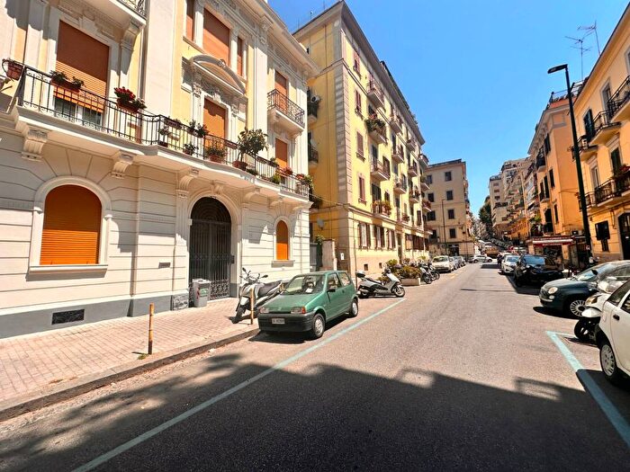 Appartamento bilocale in affitto in Via Francesco Fracanzano, Vomero, Napoli