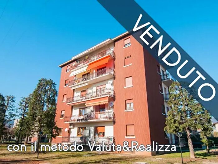 Appartamento trilocale in vendita in Via Giacomo Bosis, Scanzorosciate