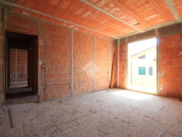 Appartamento trilocale in vendita in Via Enrico De Nicola, Monsummano Terme