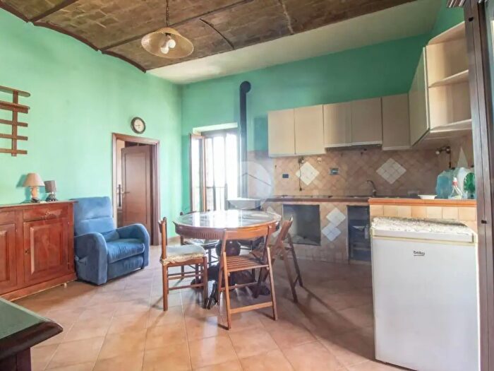 Appartamento trilocale in vendita in Via Trento, Palombara Sabina