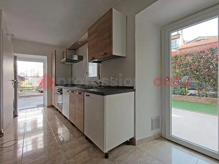 Appartamento bilocale in vendita in Via Crosa, Arona