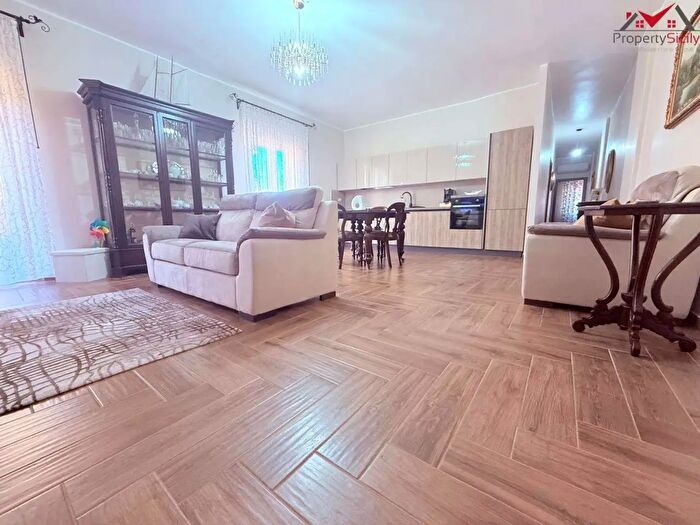 Appartamento con 5 locali in vendita in Porto Empedocle