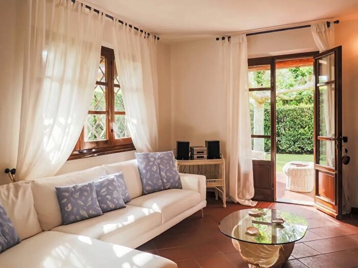 Casa quadrilocale in vendita in Via Ammiraglio Morin a, Forte Dei Marmi