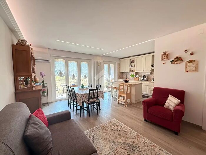 Appartamento trilocale in vendita in Via SantAntonio, Mezzocorona