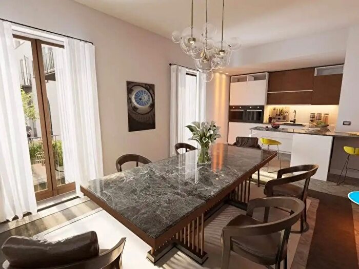 Appartamento con 5 locali in vendita in Via del Collegio, Chivasso