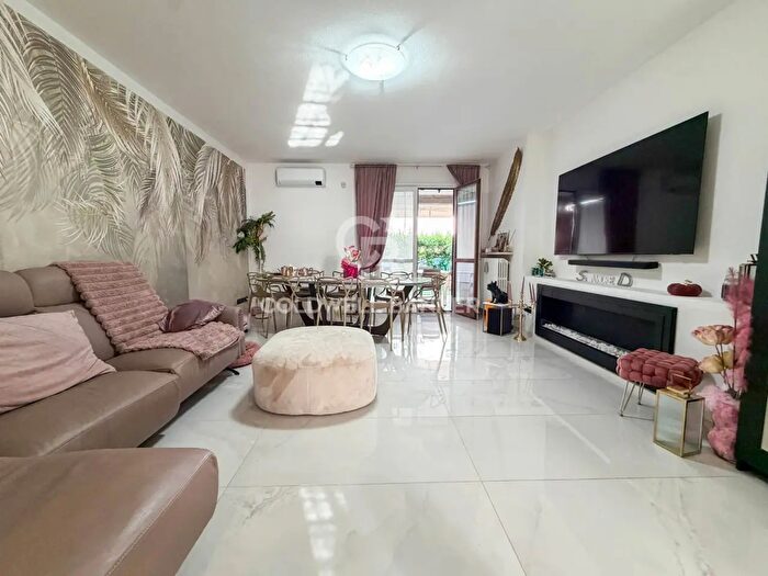 Casa con 8 locali in vendita in Via Tomaso Albinoni, Desenzano Del Garda