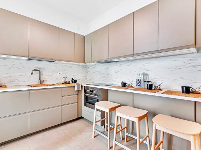 Appartamento trilocale in affitto in Via Leone Tolstoj, Tripoli Soderini, Milano