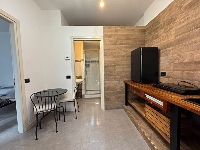 Appartamento monolocale in affitto in via Gaudenzio Ferrari, Corso Genova, Milano