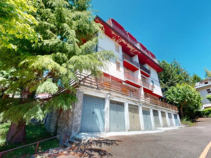 Appartamento trilocale in vendita in Via Parioli, Montese