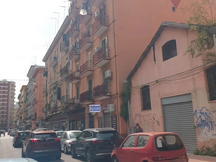Appartamento trilocale in affitto in Via Giuseppe Mazzini, Taranto