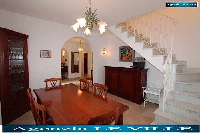 Casa con 6 locali in affitto in via ricasoli, Pietrasanta
