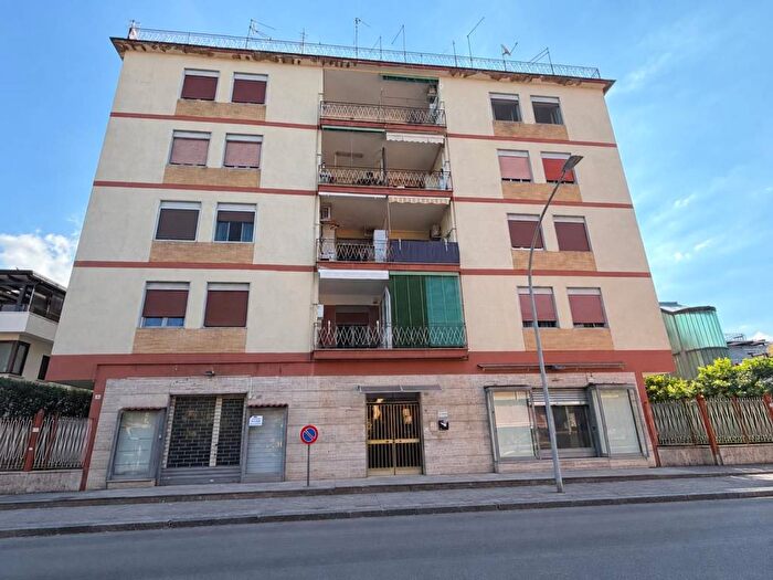 Appartamento quadrilocale in vendita in Via Roma, Casagiove