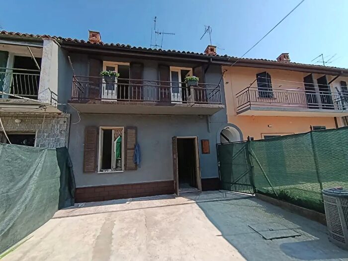 Casa con 5 locali in vendita in Via Fratelli Cairoli, Valle Lomellina