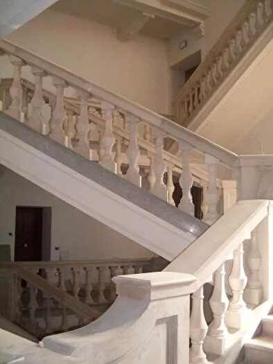 Appartamento con 6 locali in vendita in Mantova