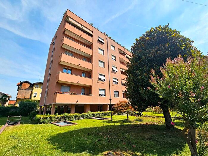 Appartamento con 5 locali in vendita in Via Giovanni Paisiello, Borgo Misto, Cinisello Balsamo