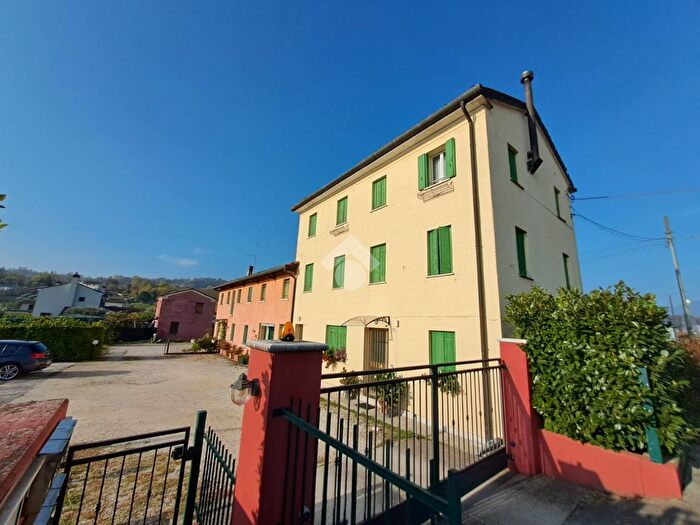 Casa con 5 locali in vendita in Via Cervano, San Pietro Di Feletto