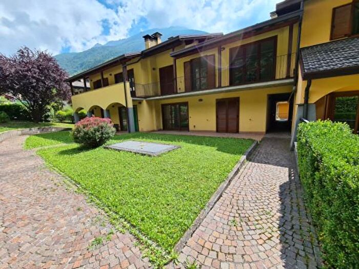 Appartamento bilocale in vendita in Via Provinciale, Gandellino