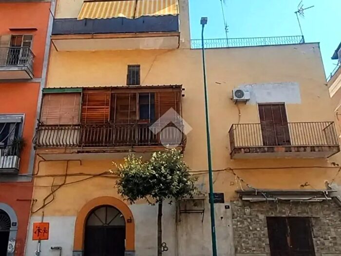 Appartamento trilocale in vendita in Via Fontana, Torre Del Greco