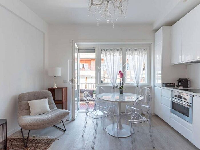 Appartamento quadrilocale in affitto in via Francesco Sivori, Cipro, Roma
