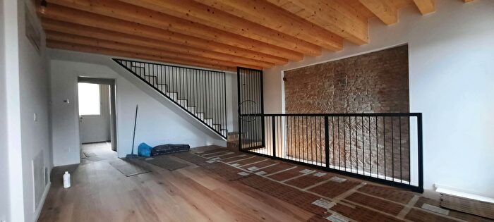 Appartamento quadrilocale in vendita in Via Roggia, Treviso