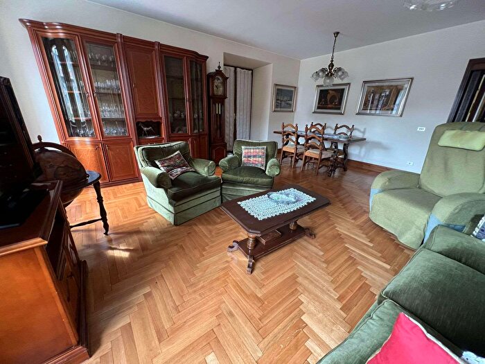 Appartamento quadrilocale in affitto in Via Leopardi, Bagnatica