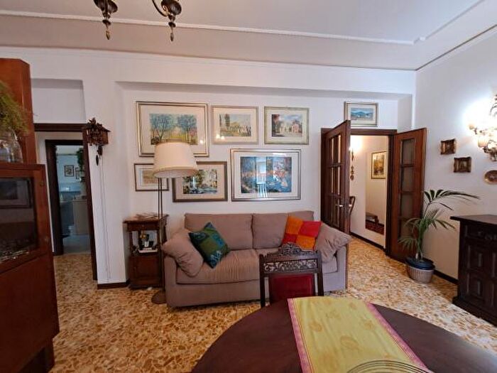 Appartamento con 5 locali in vendita in Terracina