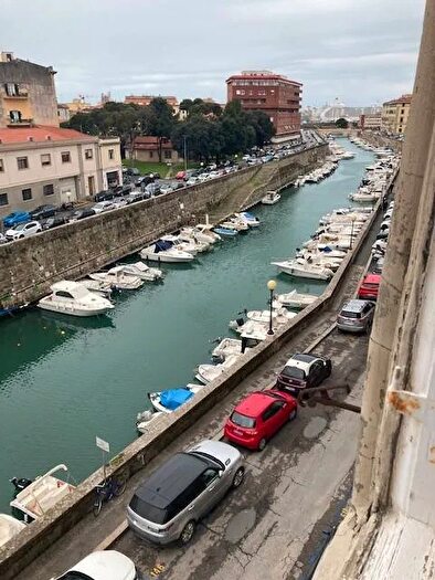 Appartamento con 7 locali in vendita in Livorno, Livorno