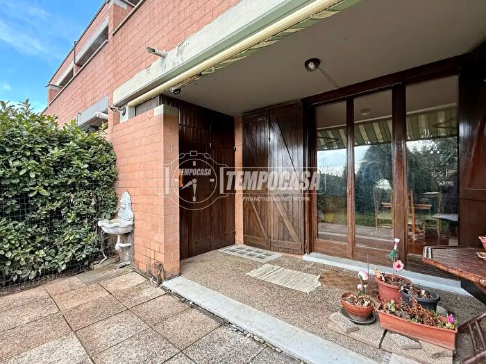 Casa con 6 locali in vendita in Viale ai Caduti, Rivoli