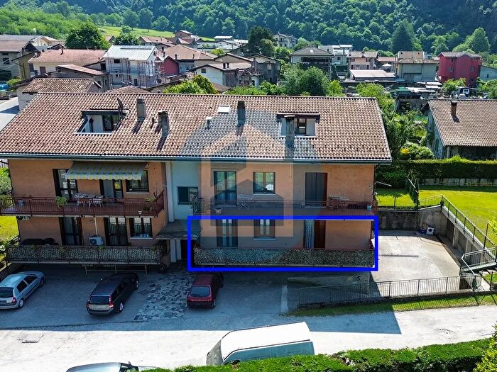 Appartamento quadrilocale in vendita in Via Toroselle, Esine
