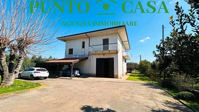 Casa quadrilocale in vendita in Località Bosco Amatello, Lamezia Terme
