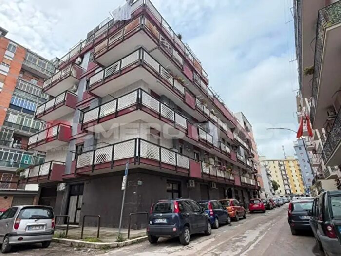 Appartamento trilocale in affitto in Via S Ten Romolo Nuzziello, Foggia
