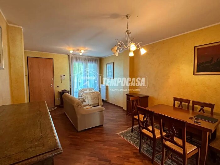 Appartamento trilocale in vendita in Via Levico, Selvazzano Dentro