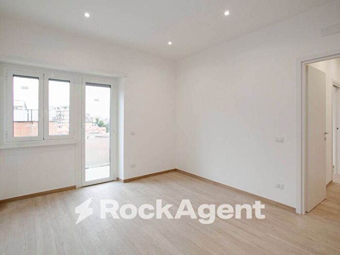 Casa quadrilocale in affitto in Via Piteglio, Fidene, Roma