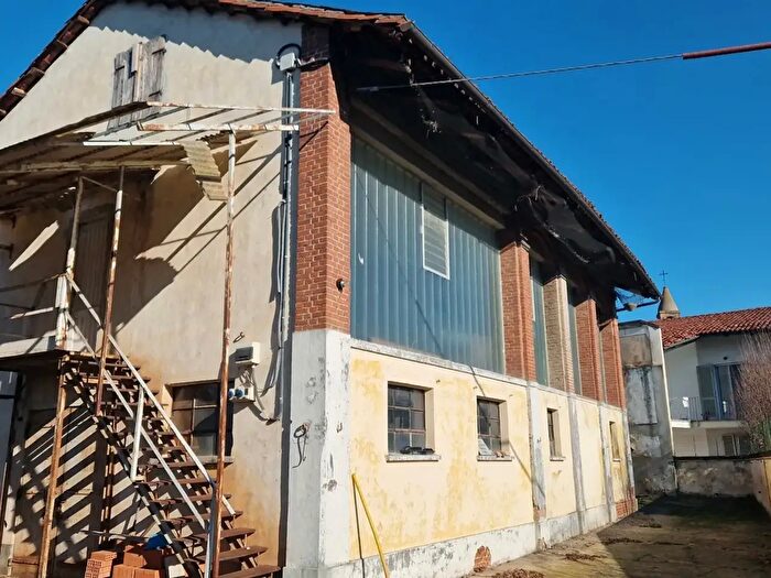 Casa con 5 locali in vendita in Via Panizza, Poirino