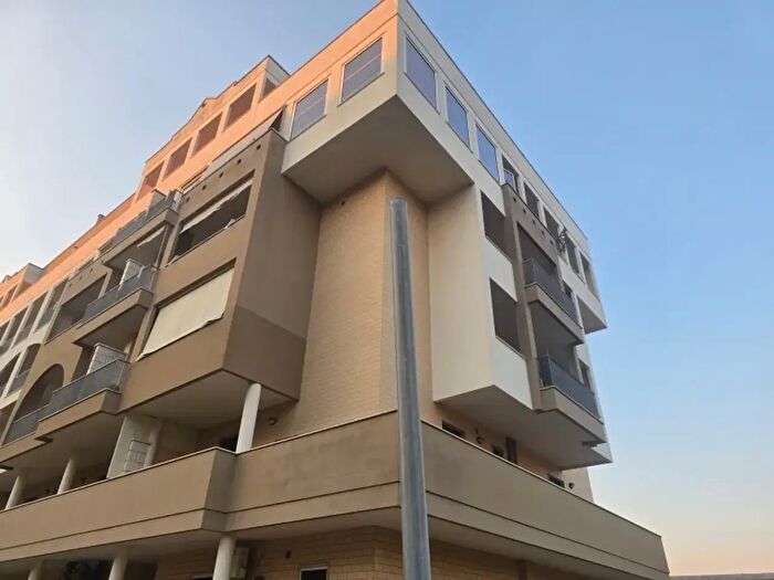 Appartamento quadrilocale in affitto in Via Enzo Sozzo, Lecce